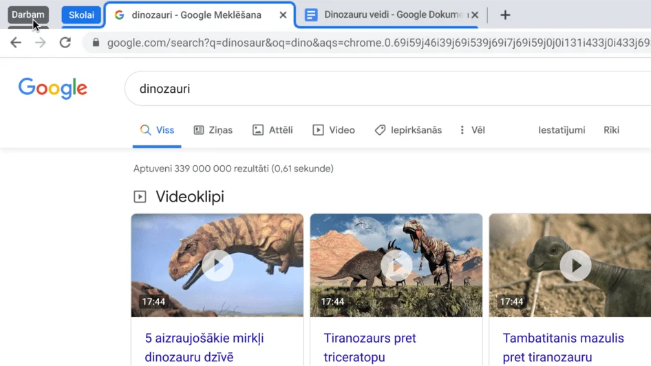 Pārlūka Chrome logs, kurā tiek rādīta ciļņu grupas sakļaušana.